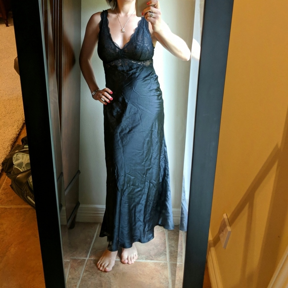 Gorgeous Black silk and lace nightgown